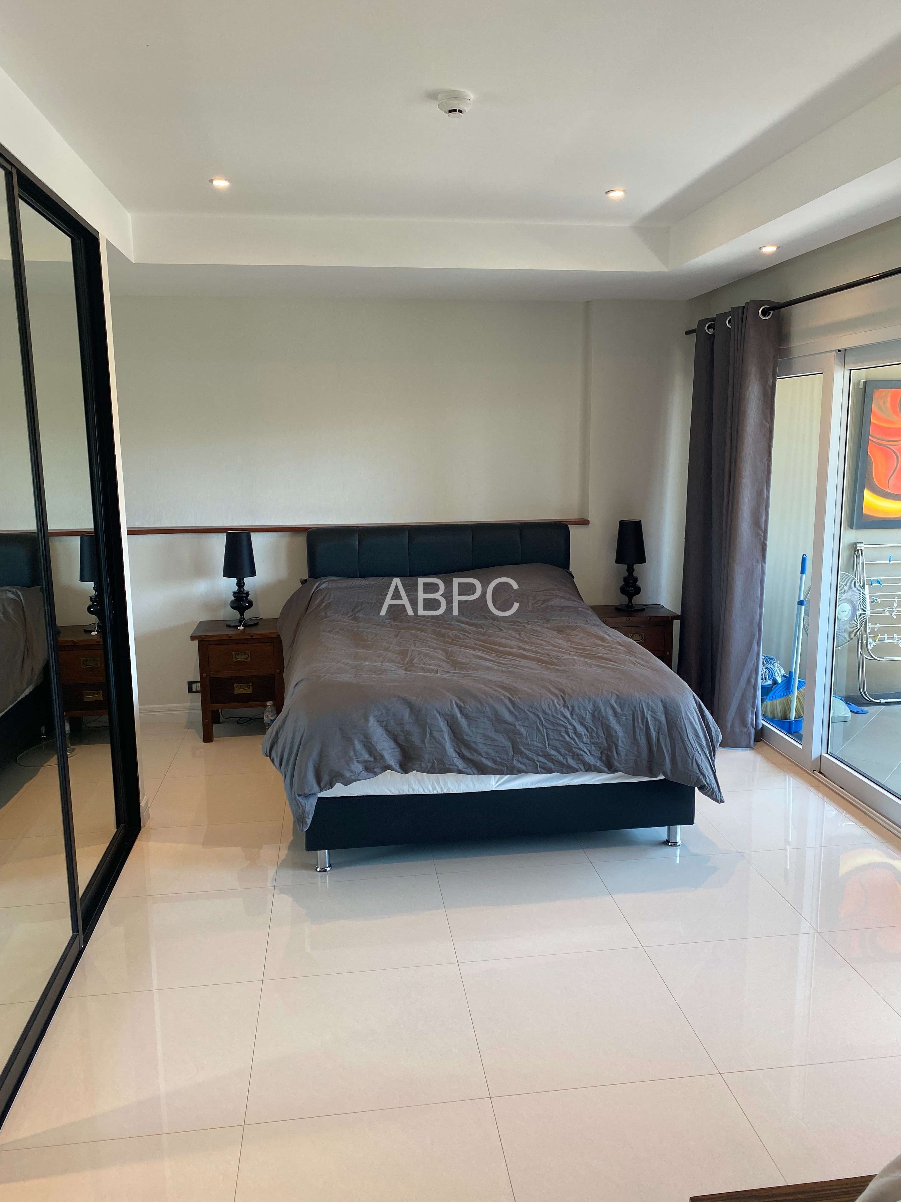2 Bedroom 2 Bathroom in Pratumnak photo 3