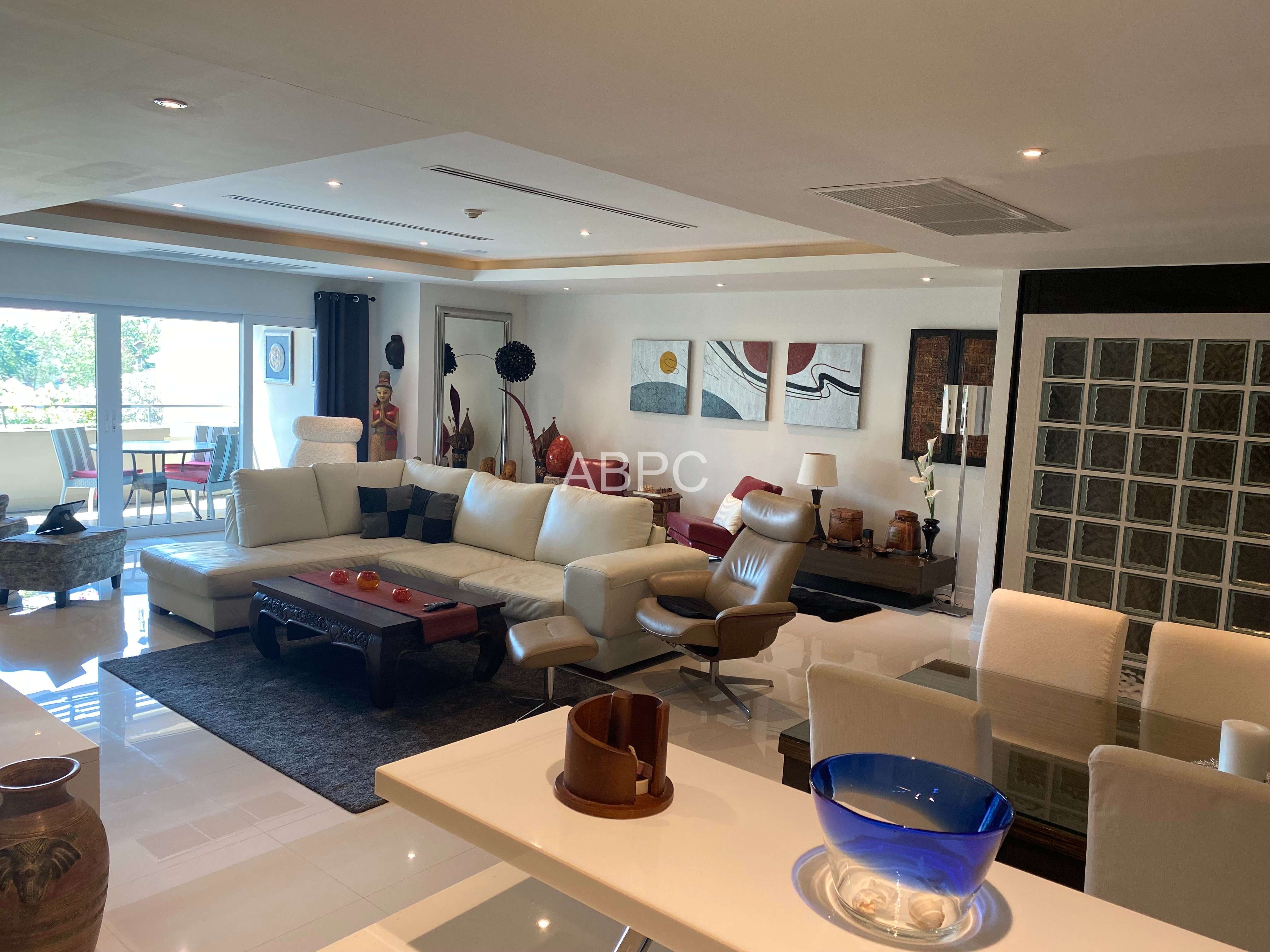 2 Bedroom 2 Bathroom in Pratumnak photo 5