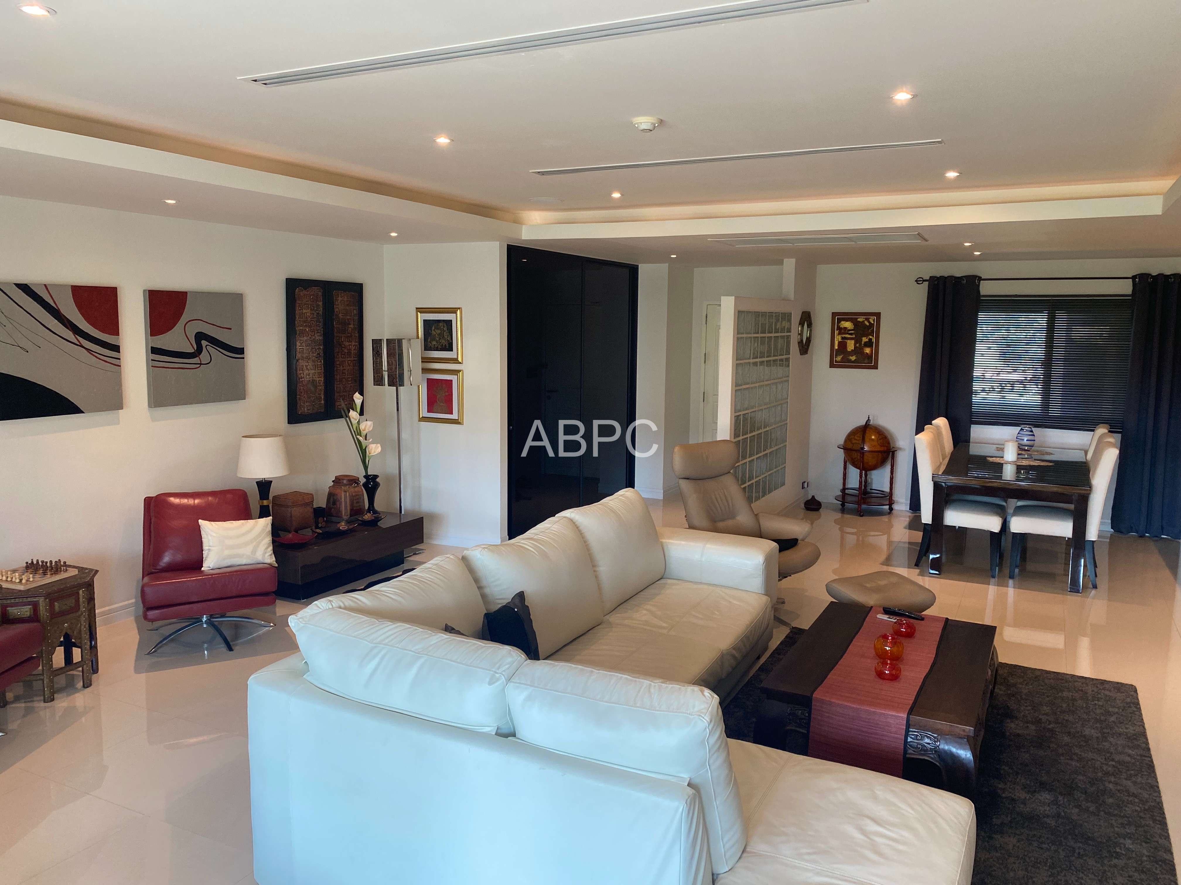 2 Bedroom 2 Bathroom in Pratumnak photo 4
