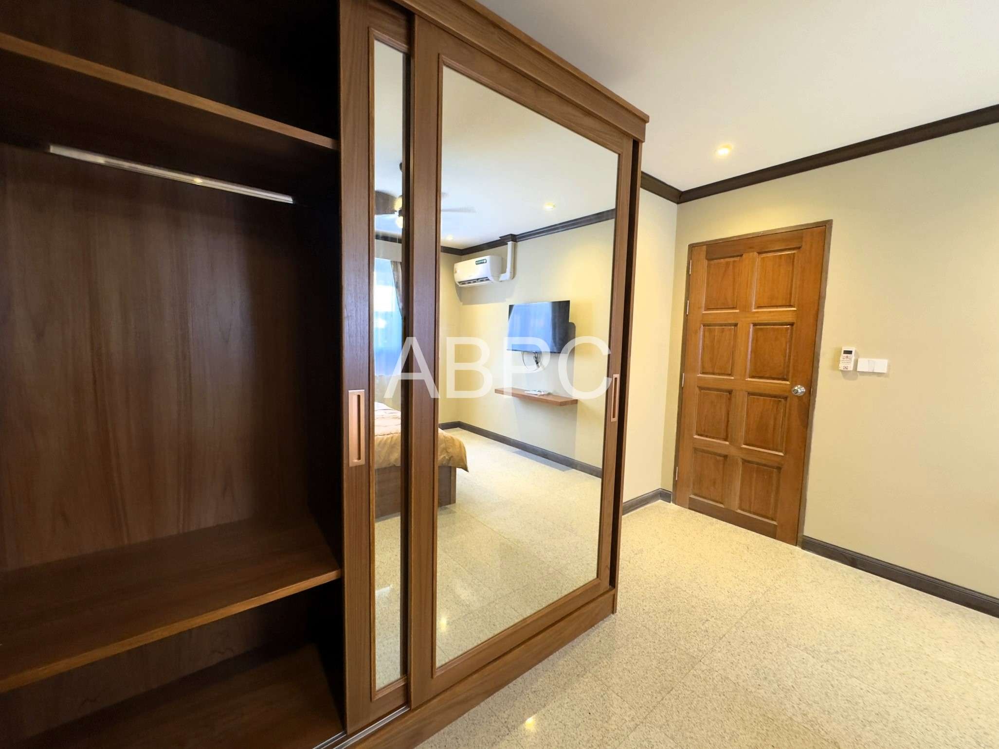 2 Bedroom Condo For Rent and Sale In Tappraya Road photo 9