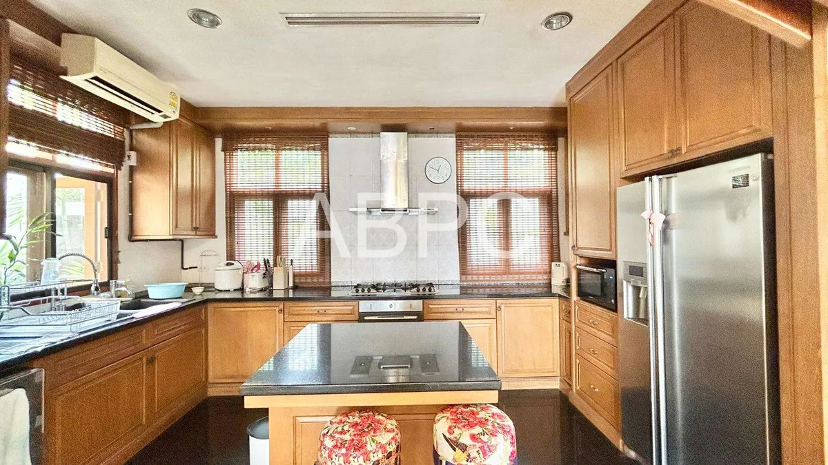 Private River Access Bali Inspired Luxury 4 Bed 5 Bath Pool Villa In Na Jomtien photo 11