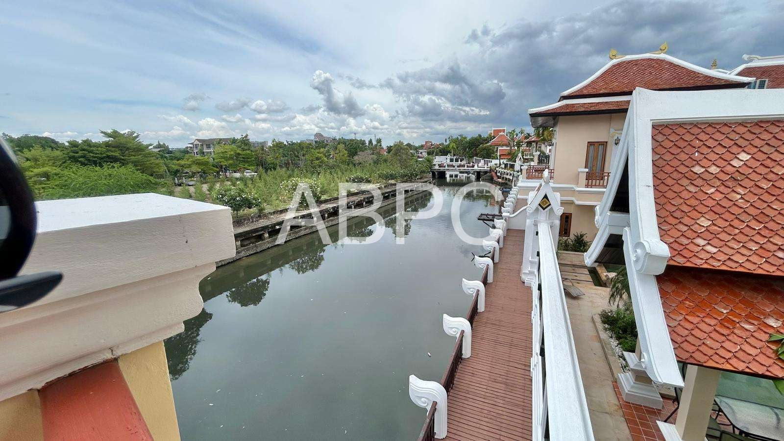 Private River Access Bali Inspired Luxury 4 Bed 5 Bath Pool Villa In Na Jomtien photo 4