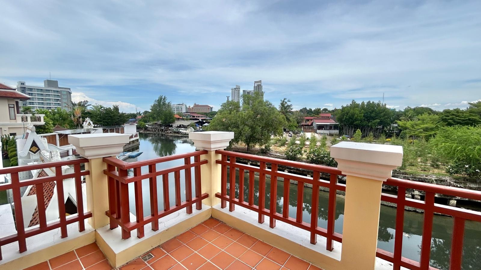 Private River Access Bali Inspired Luxury 4 Bed 5 Bath Pool Villa In Na Jomtien photo 19