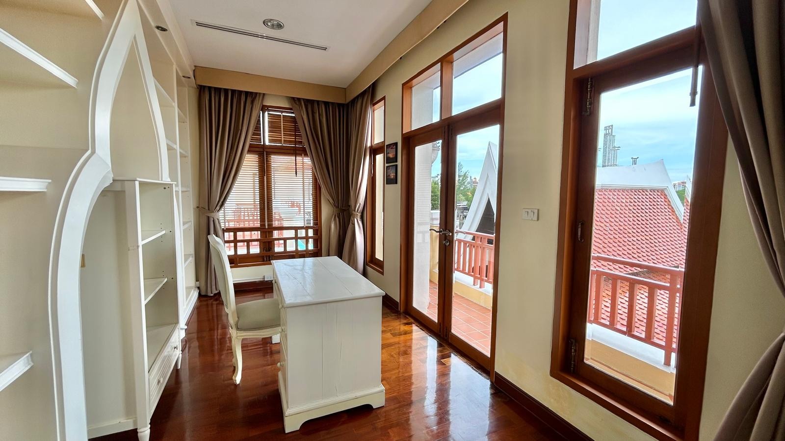 Private River Access Bali Inspired Luxury 4 Bed 5 Bath Pool Villa In Na Jomtien photo 23