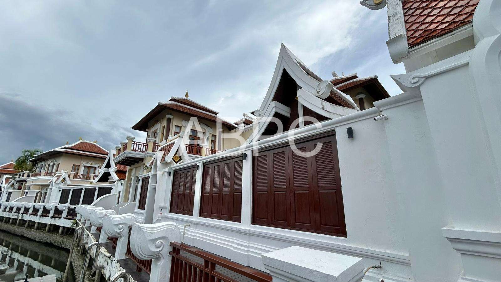 Private River Access Bali Inspired Luxury 4 Bed 5 Bath Pool Villa In Na Jomtien photo 14