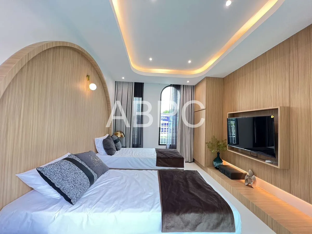 Luxury Pool Villa 5 Bedrooms 5 Bathrooms in Huay Yai photo 7