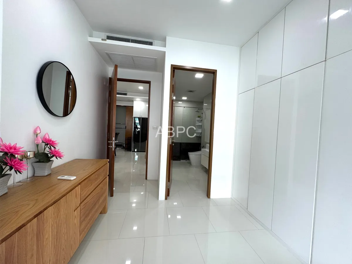 Pool View 1 Bedroom 1 Bathroom in Wongamat