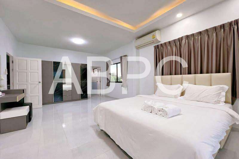 Pool Villa 4 bedrooms 3 bathrooms in East Pattaya for Sale photo 13