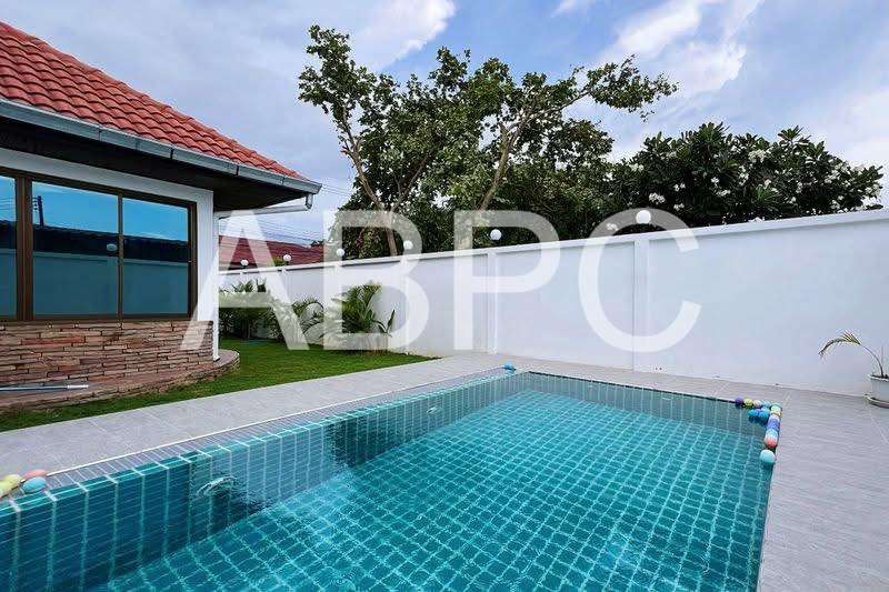 Pool Villa 4 bedrooms 3 bathrooms in East Pattaya for Sale photo 2