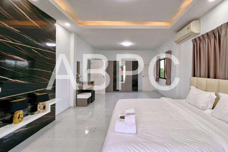 Pool Villa 4 bedrooms 3 bathrooms in East Pattaya for Sale photo 8