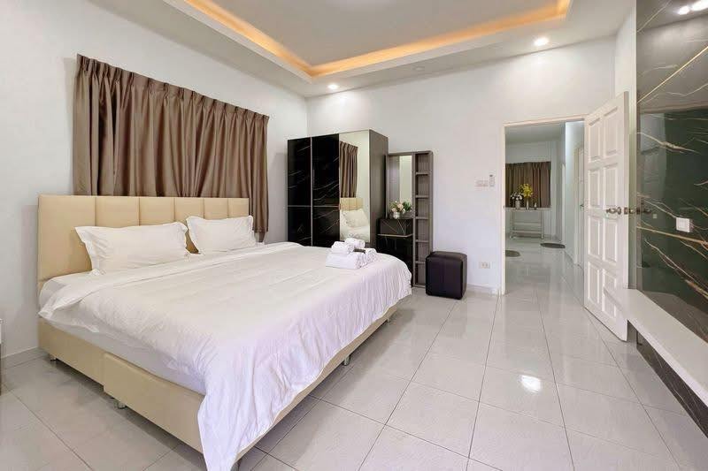 Pool Villa 4 bedrooms 3 bathrooms in East Pattaya for Sale photo 14