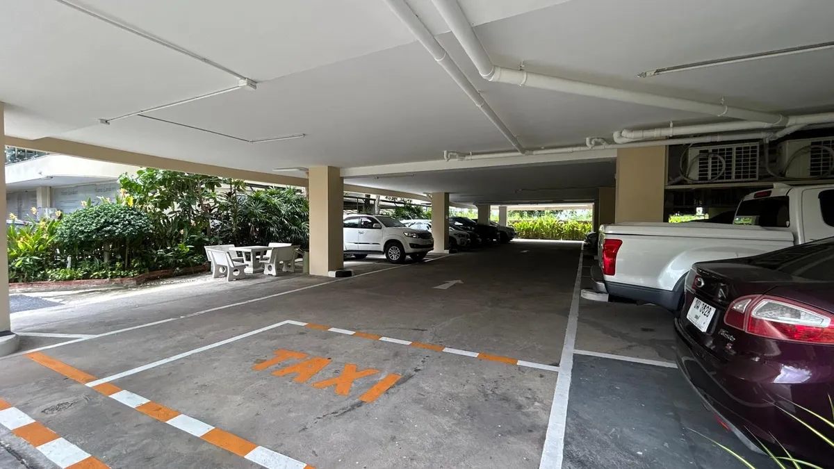 Large 2 Bedroom Condo For rent In Prahtamnak photo 17