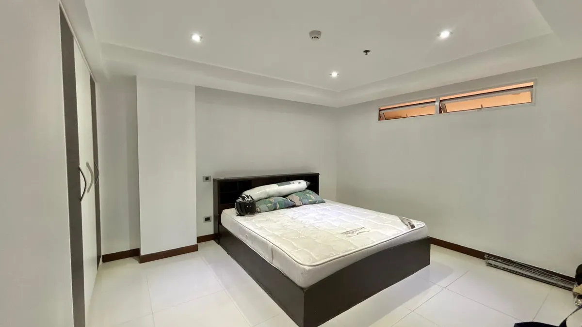 Large 2 Bedroom Condo For rent In Prahtamnak photo 23
