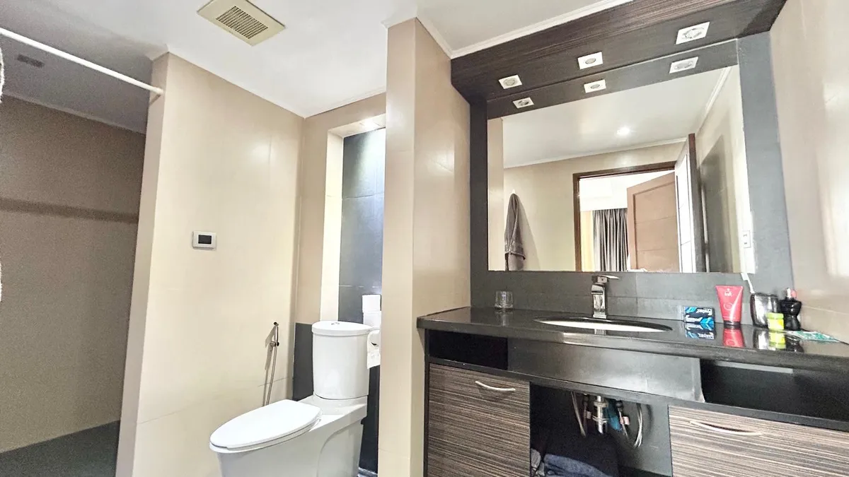 Large 2 Bedroom Condo For rent In Prahtamnak photo 24