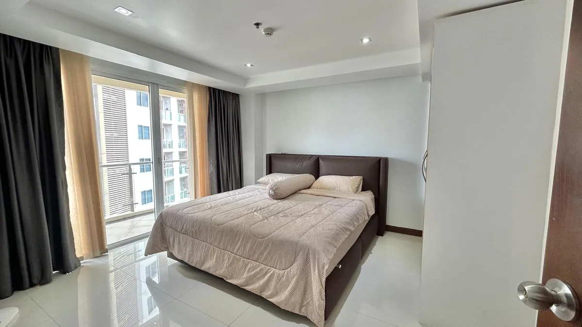 Large 2 Bedroom Condo For rent In Prahtamnak photo 25
