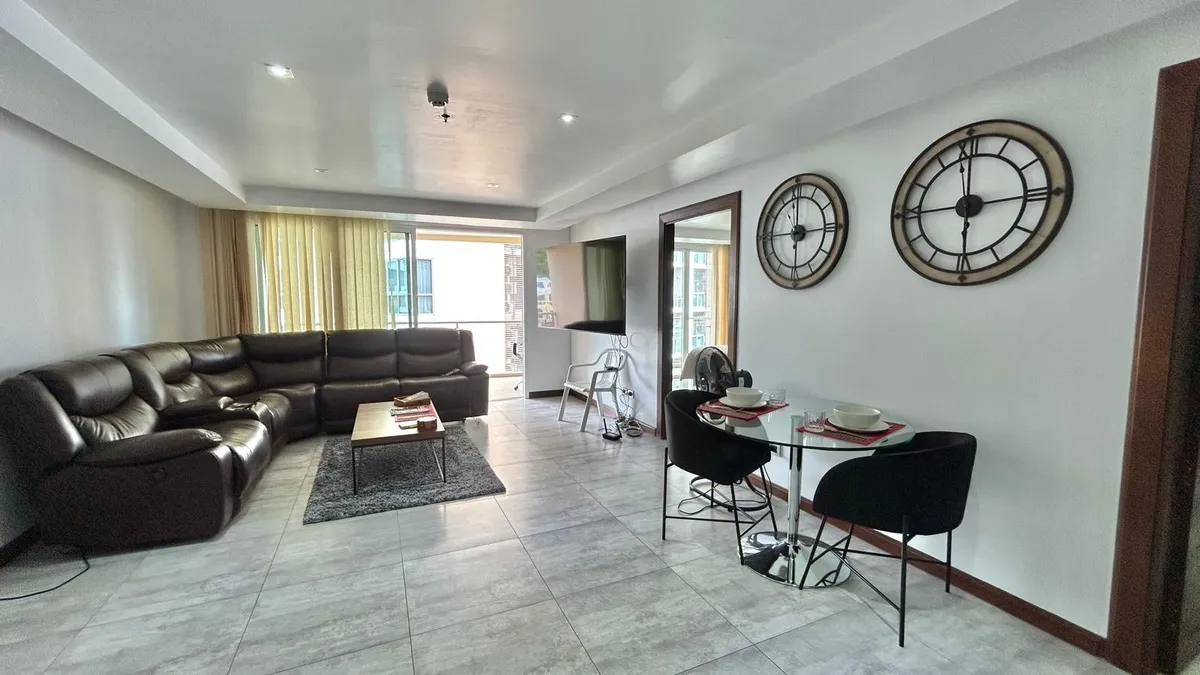 Large 2 Bedroom Condo For rent In Prahtamnak photo 30
