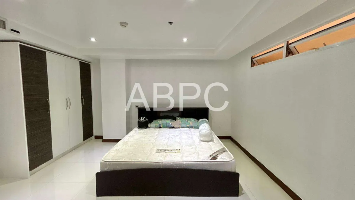 Large 2 Bedroom Condo For rent In Prahtamnak photo 6