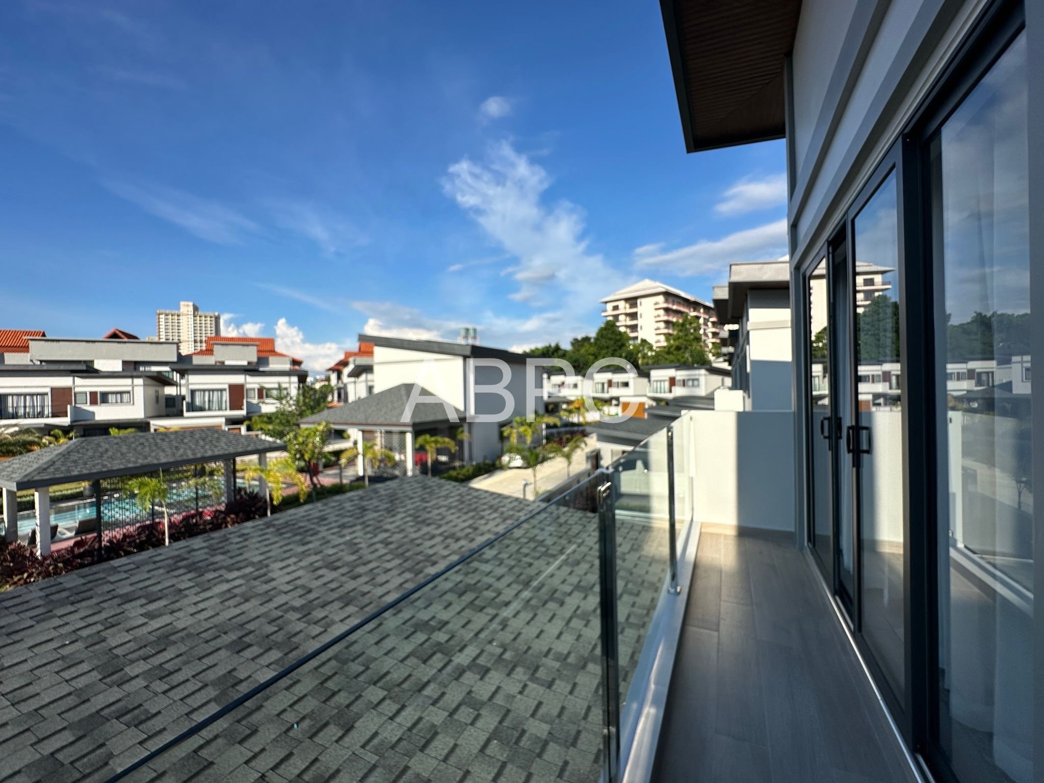 3 bedroom pool villa for rent photo 15