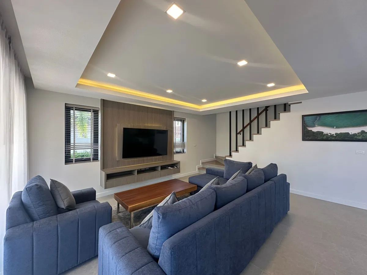 3 bedroom pool villa for rent