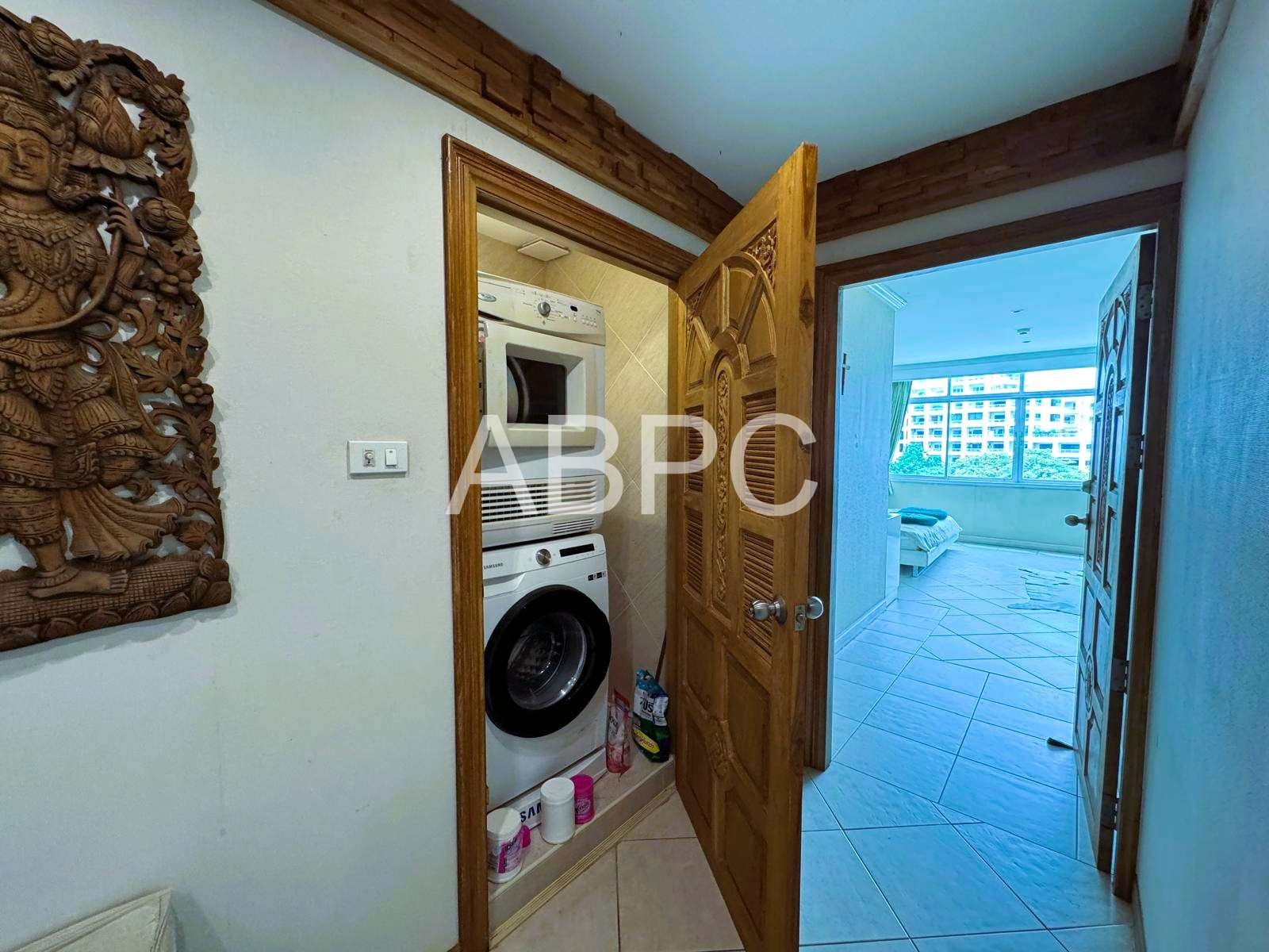 Large Ocean View 3 Bed 3 Bath Condo In Pratumnak photo 13