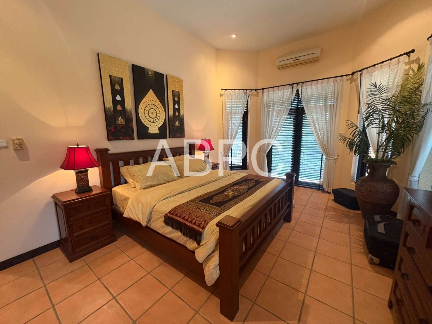 Four Bedroom Five Bathroom Mediterranean Pool Villa On A Rai Of Land photo 15