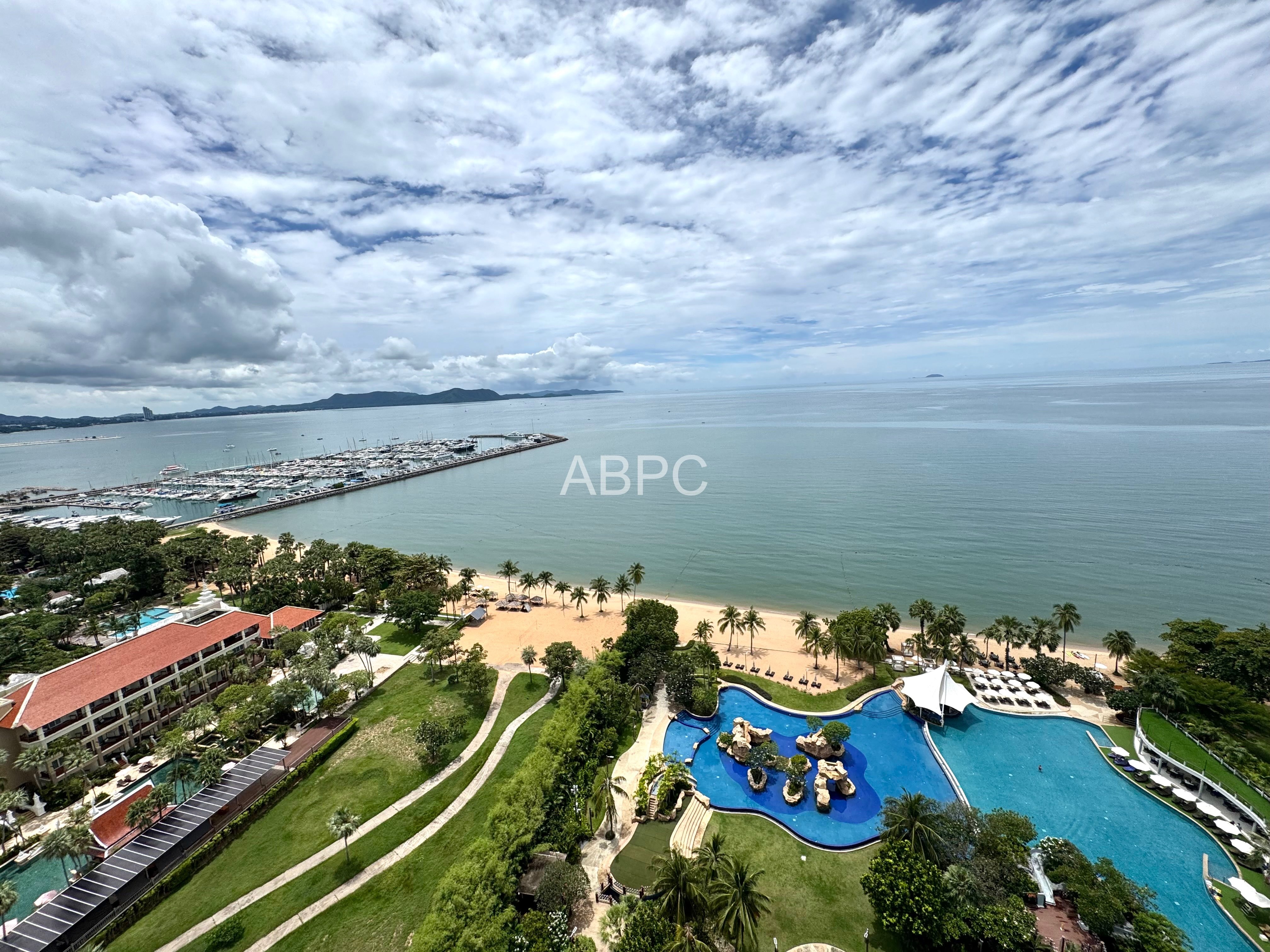 Sea View 2 Bedroom 2 Bathroom in Na Jomtien