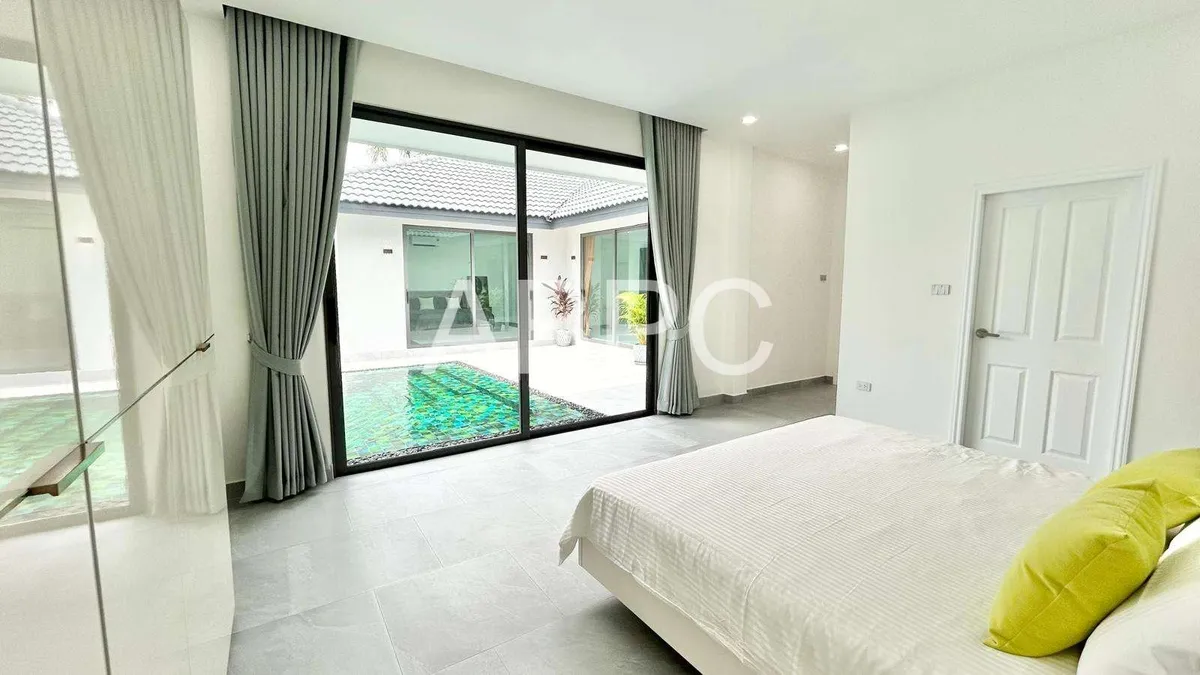Modern 3 Bed Pool Villa Mabprachan Lake photo 14