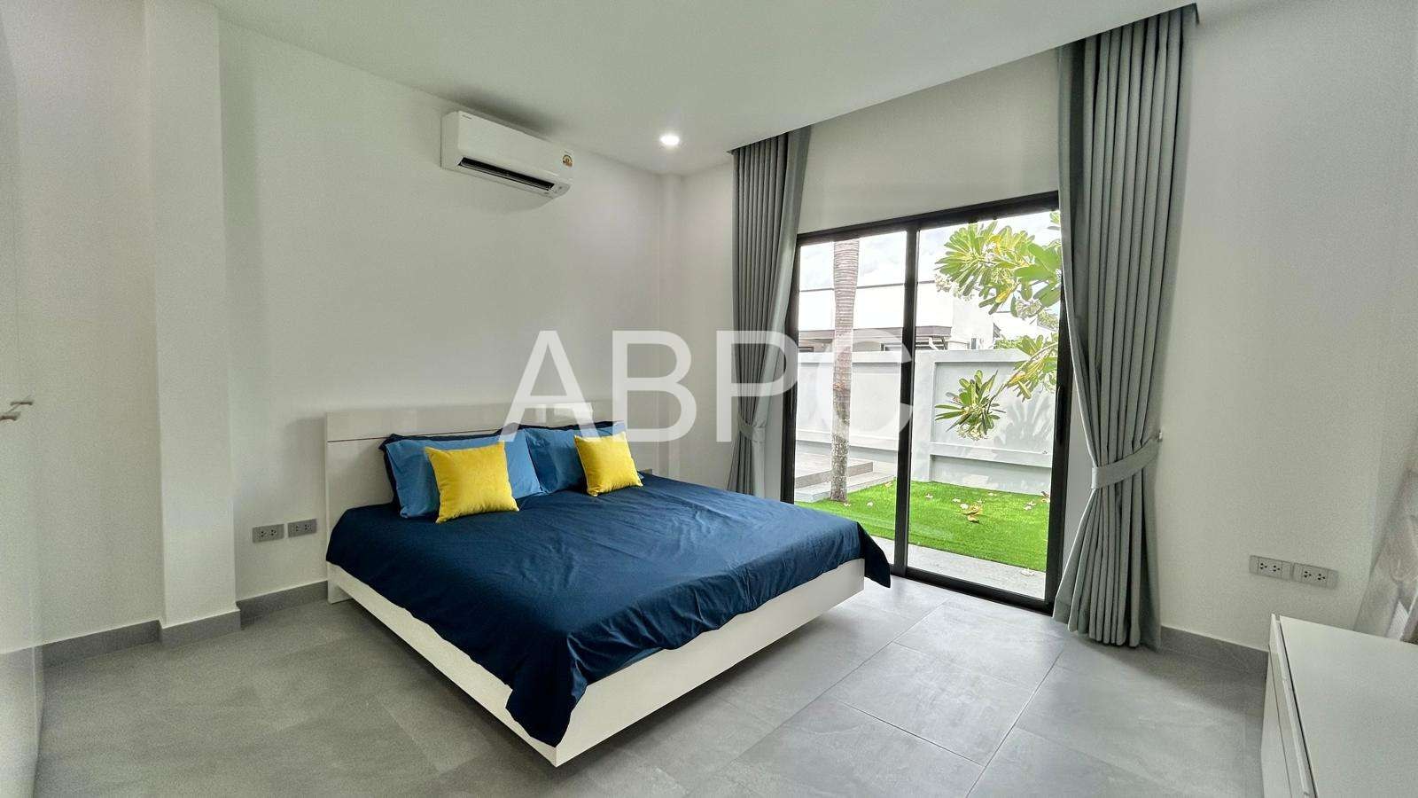 Modern 3 Bed Pool Villa Mabprachan Lake photo 2