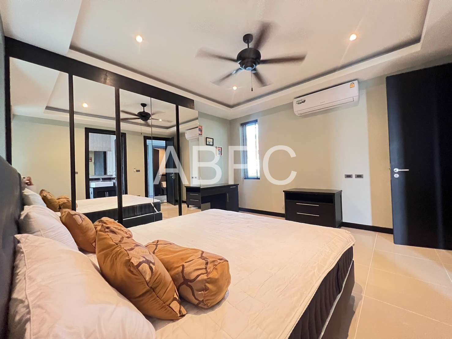 Pool Villa 4 Bedrooms 5 Bathrooms in Mapprachan photo 6