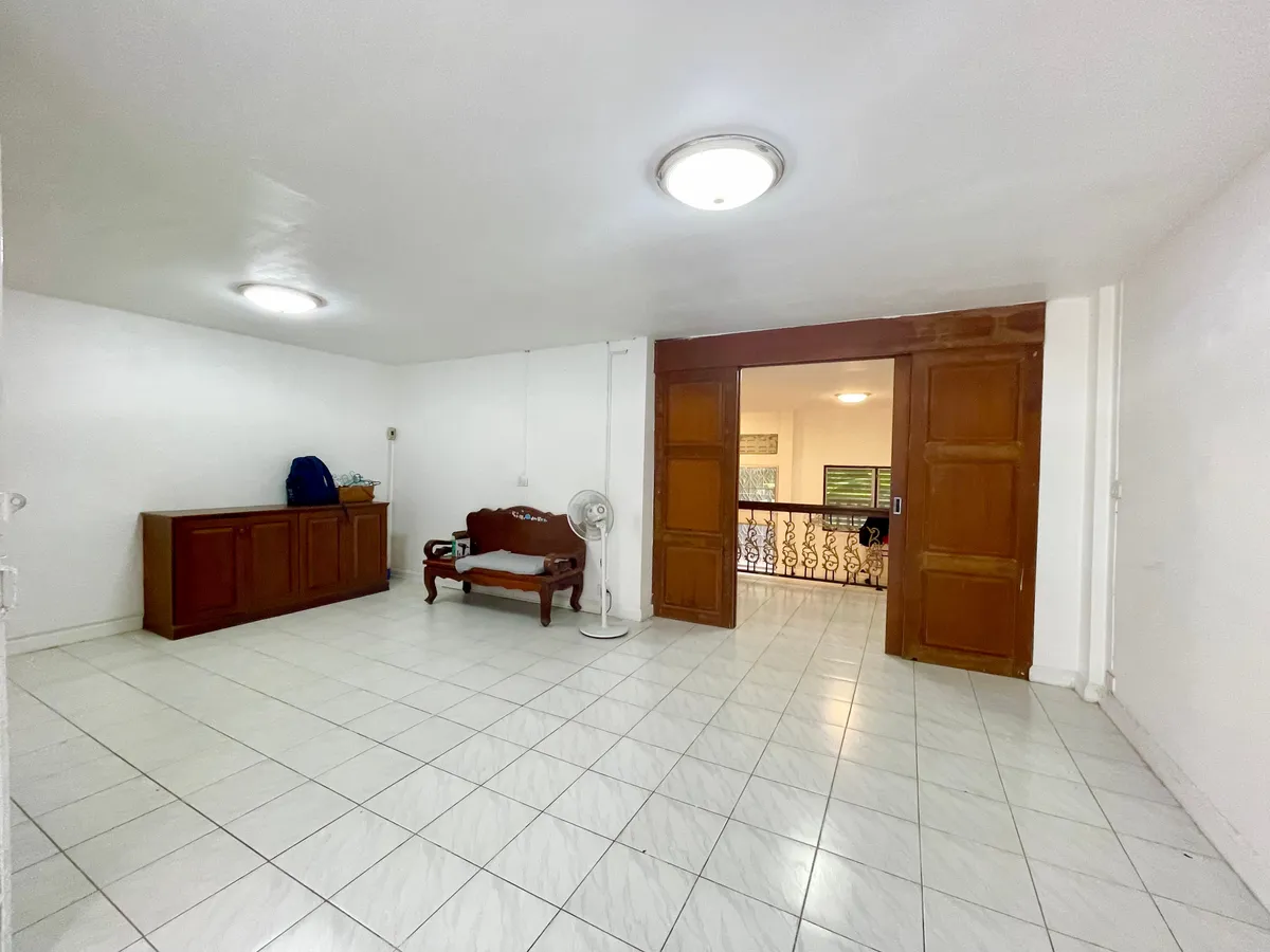 Townhome 3 bedrooms For Rent and Sale in Naklua photo 11