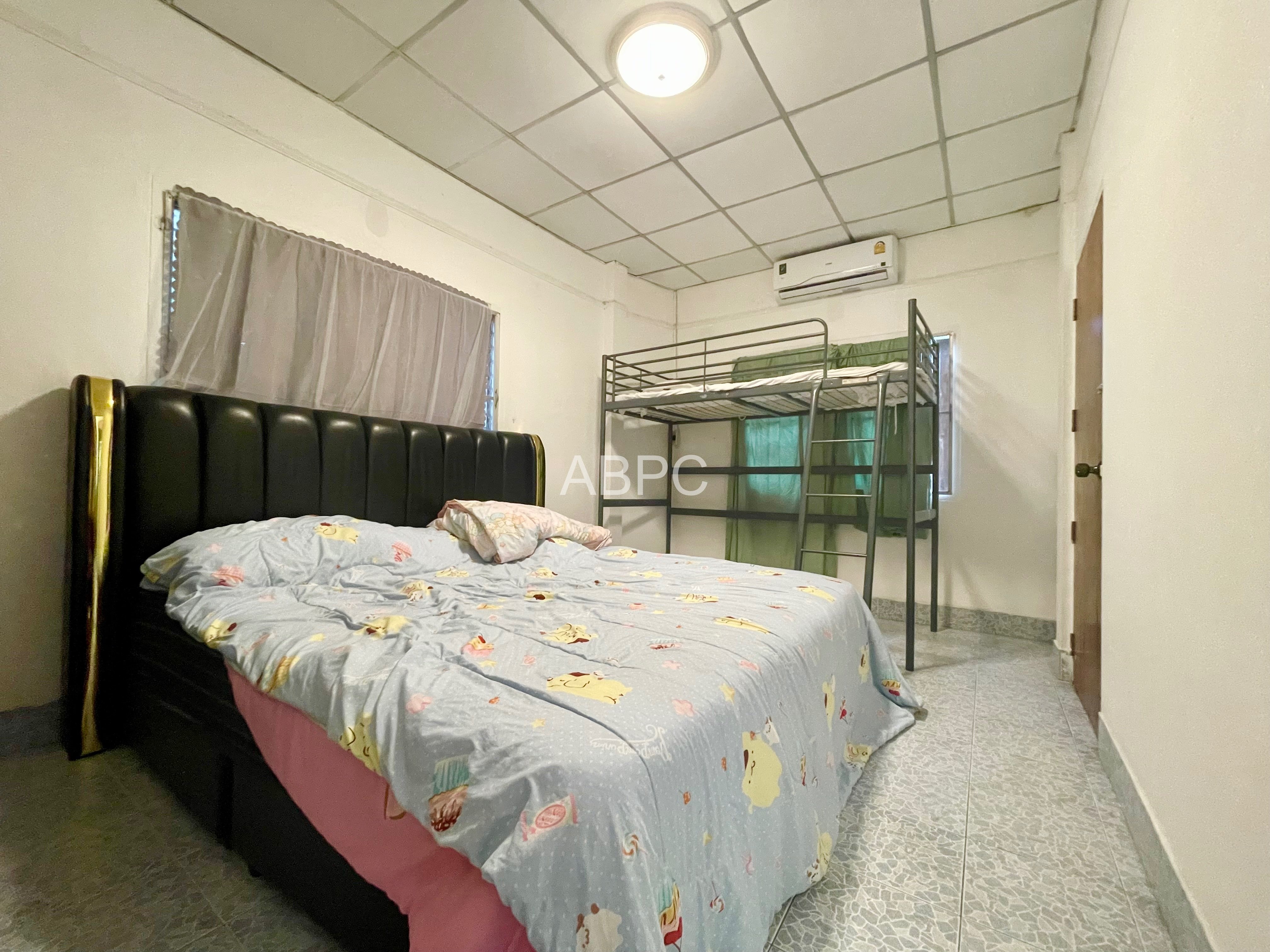 Townhome 3 bedrooms For Rent and Sale in Naklua photo 3