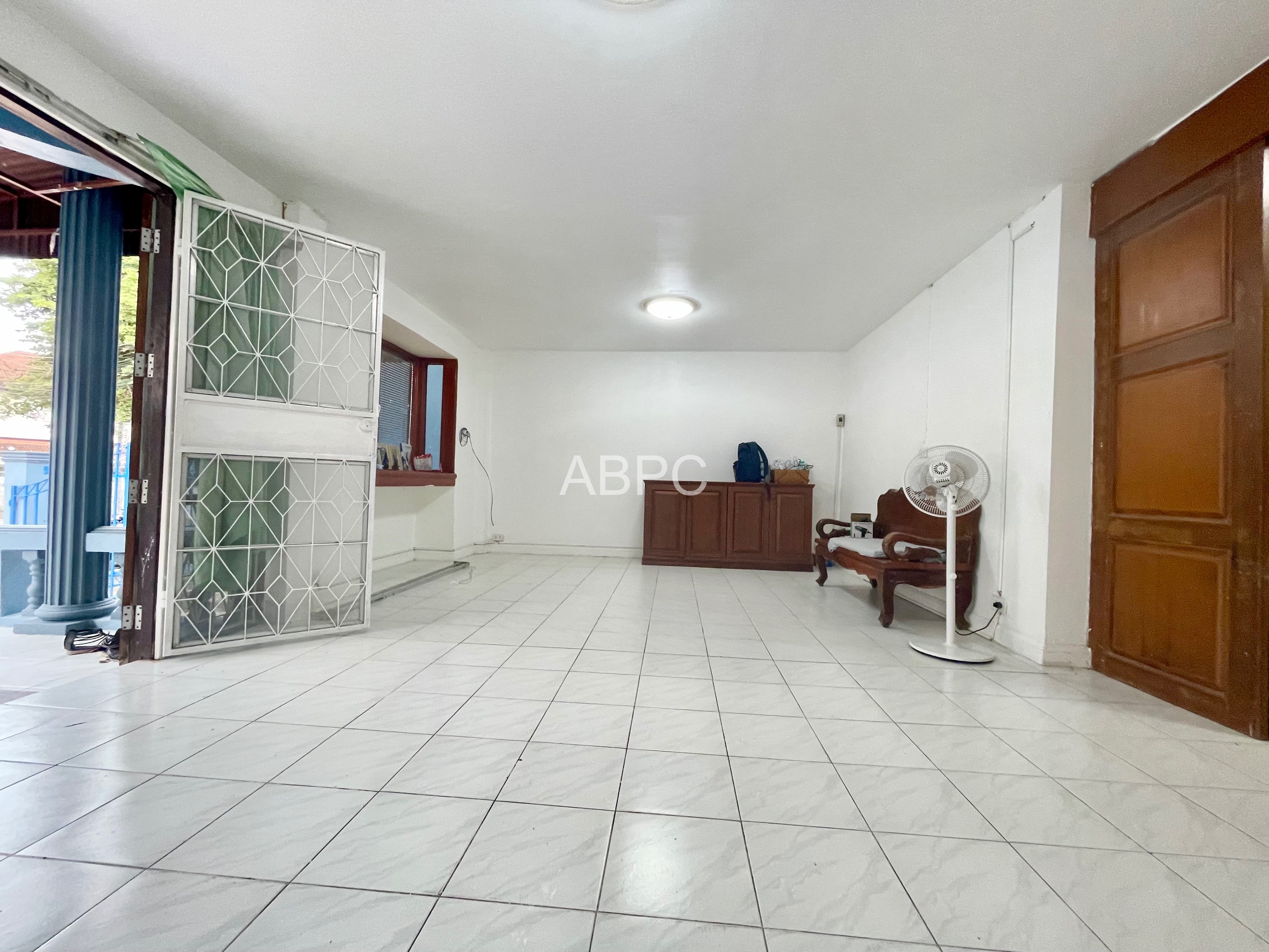 Townhome 3 bedrooms For Rent and Sale in Naklua photo 10