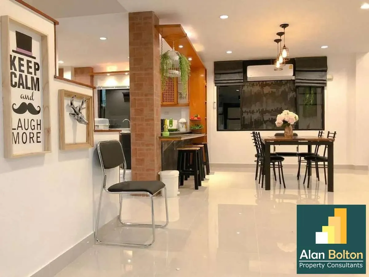 Pool Villa 4 Bedroom 6 Bathroom in Jomtien photo 12