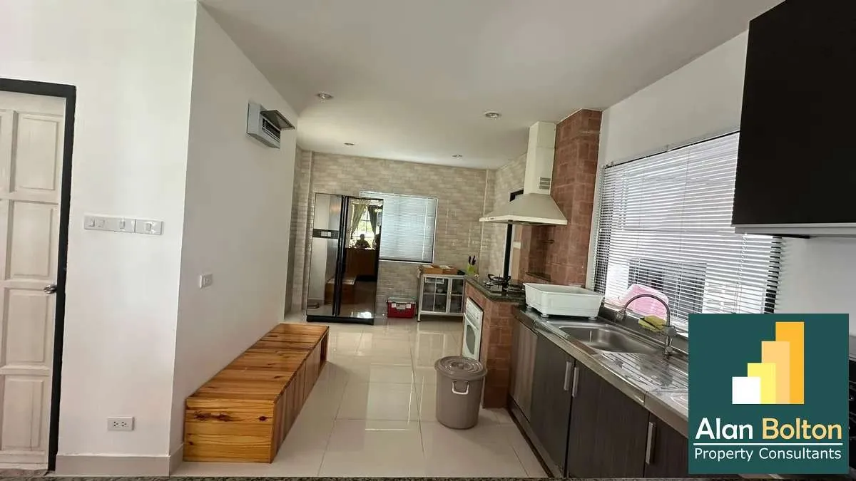 Pool Villa 4 Bedroom 6 Bathroom in Jomtien photo 14