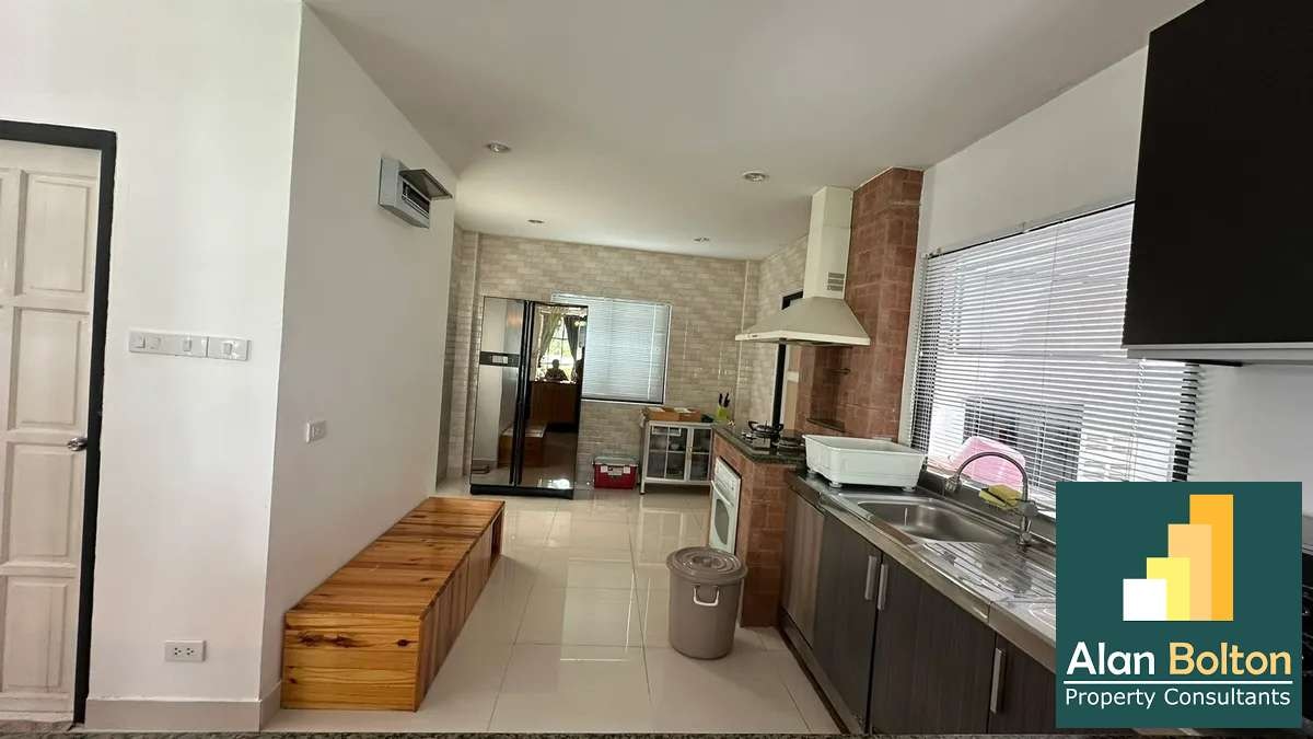 Pool Villa 4 Bedroom 6 Bathroom in Jomtien photo 14