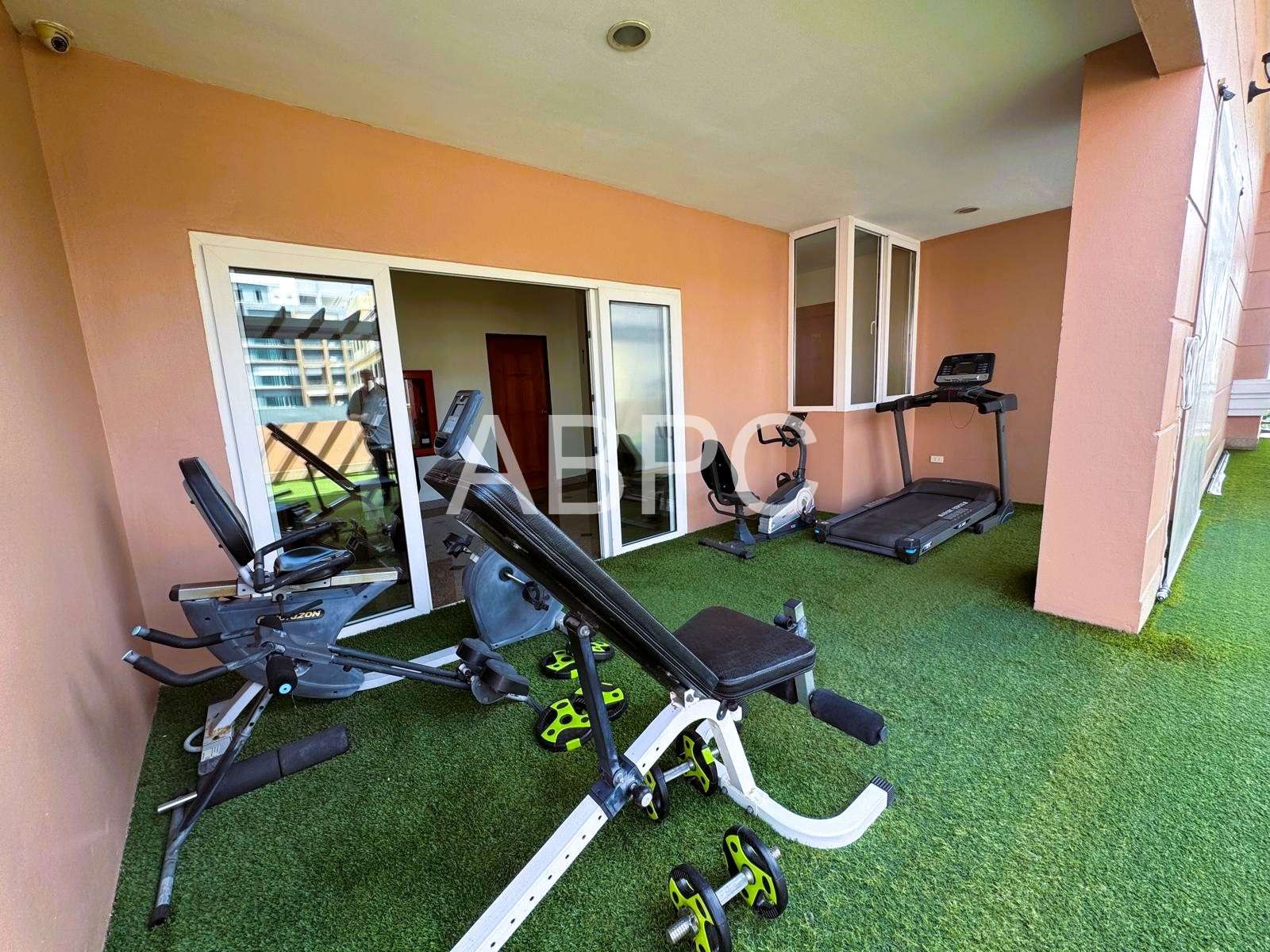 Like New Corner Unit 1 Bed 1 Bath Condo In Central Pattaya photo 11