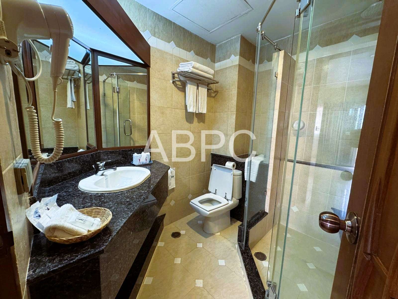 Like New Corner Unit 1 Bed 1 Bath Condo In Central Pattaya photo 14
