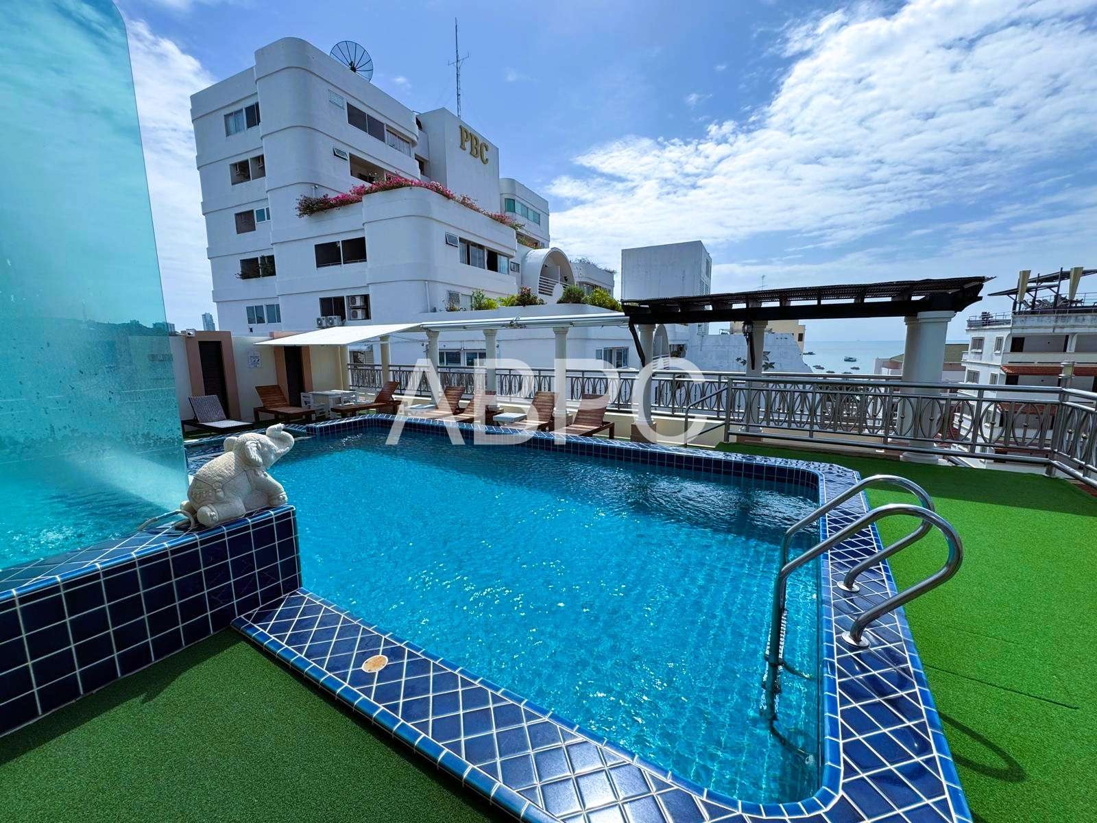 Like New Corner Unit 1 Bed 1 Bath Condo In Central Pattaya photo 13