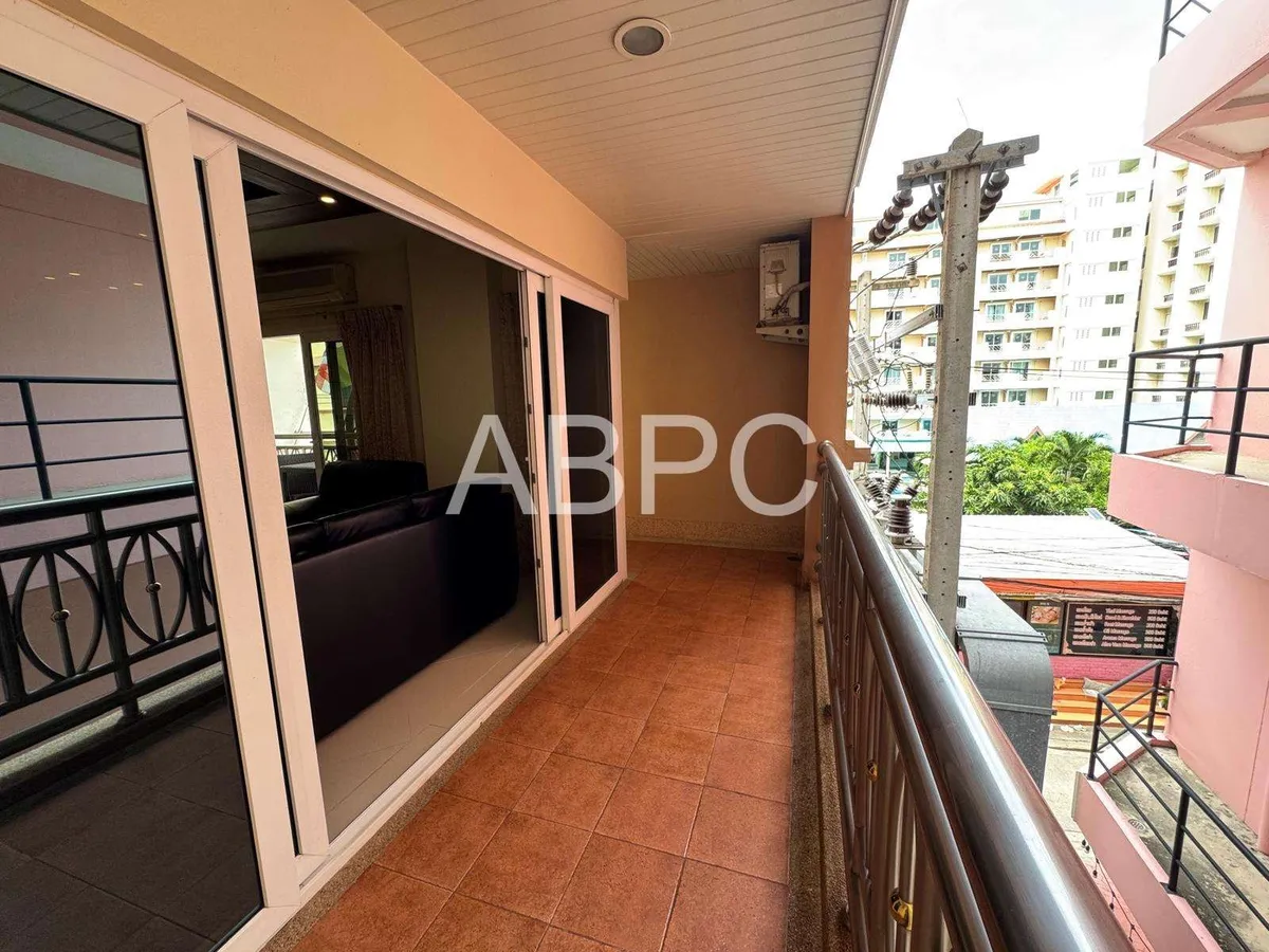 Like New Corner Unit 1 Bed 1 Bath Condo In Central Pattaya photo 19