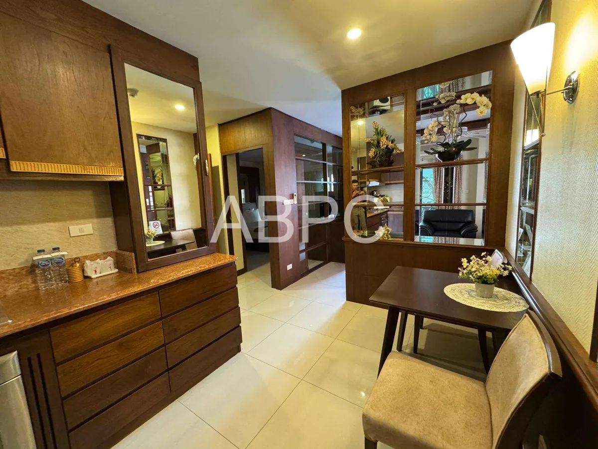 Like New Corner Unit 1 Bed 1 Bath Condo In Central Pattaya photo 20