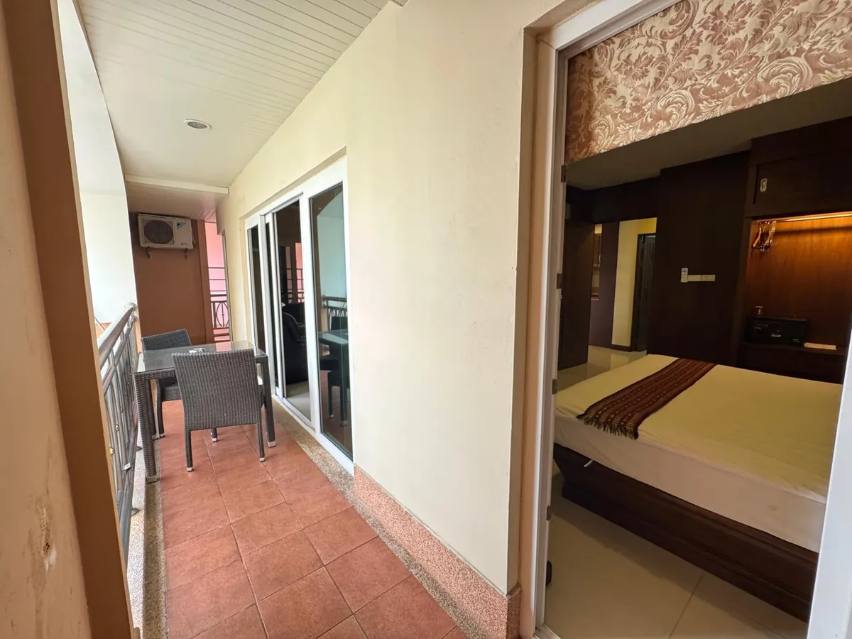 Like New Corner Unit 1 Bed 1 Bath Condo In Central Pattaya photo 27
