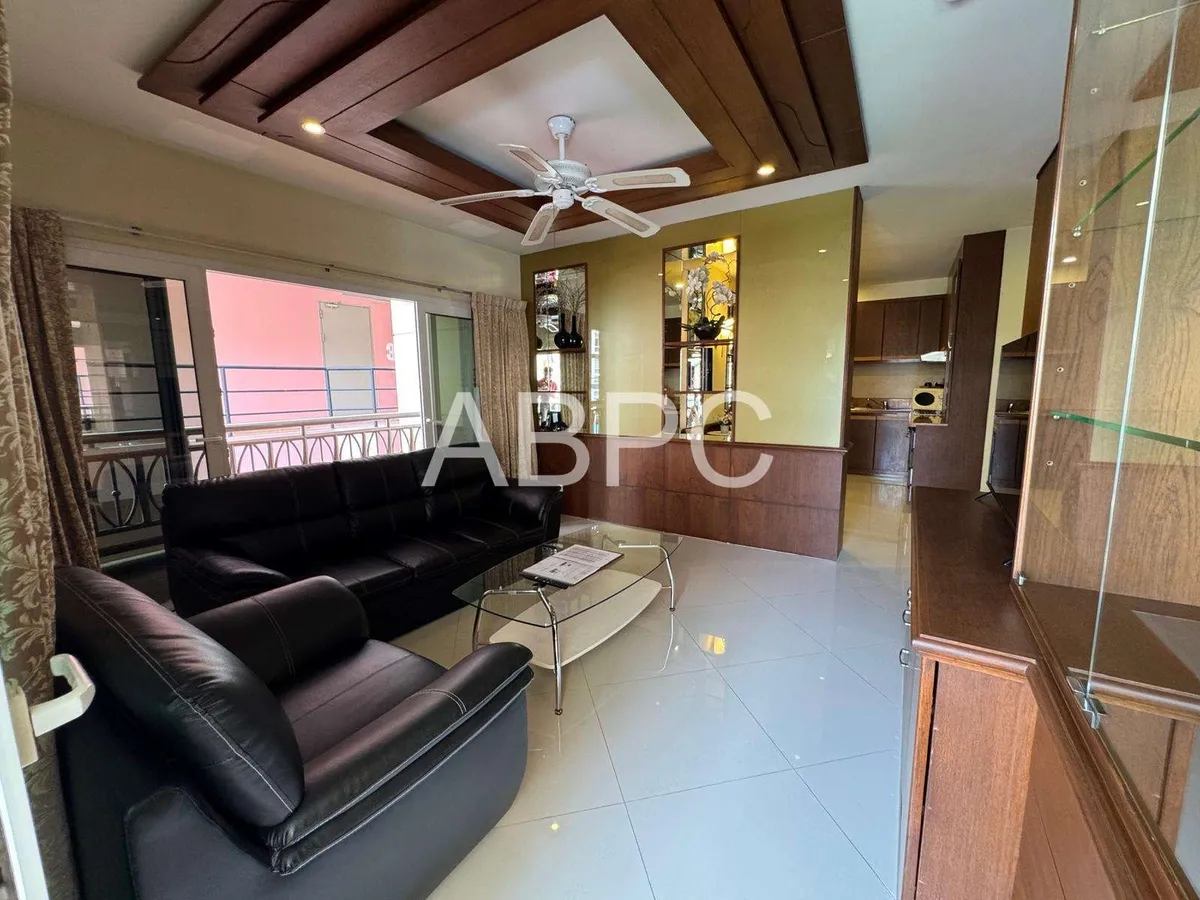 Like New Corner Unit 1 Bed 1 Bath Condo In Central Pattaya photo 5