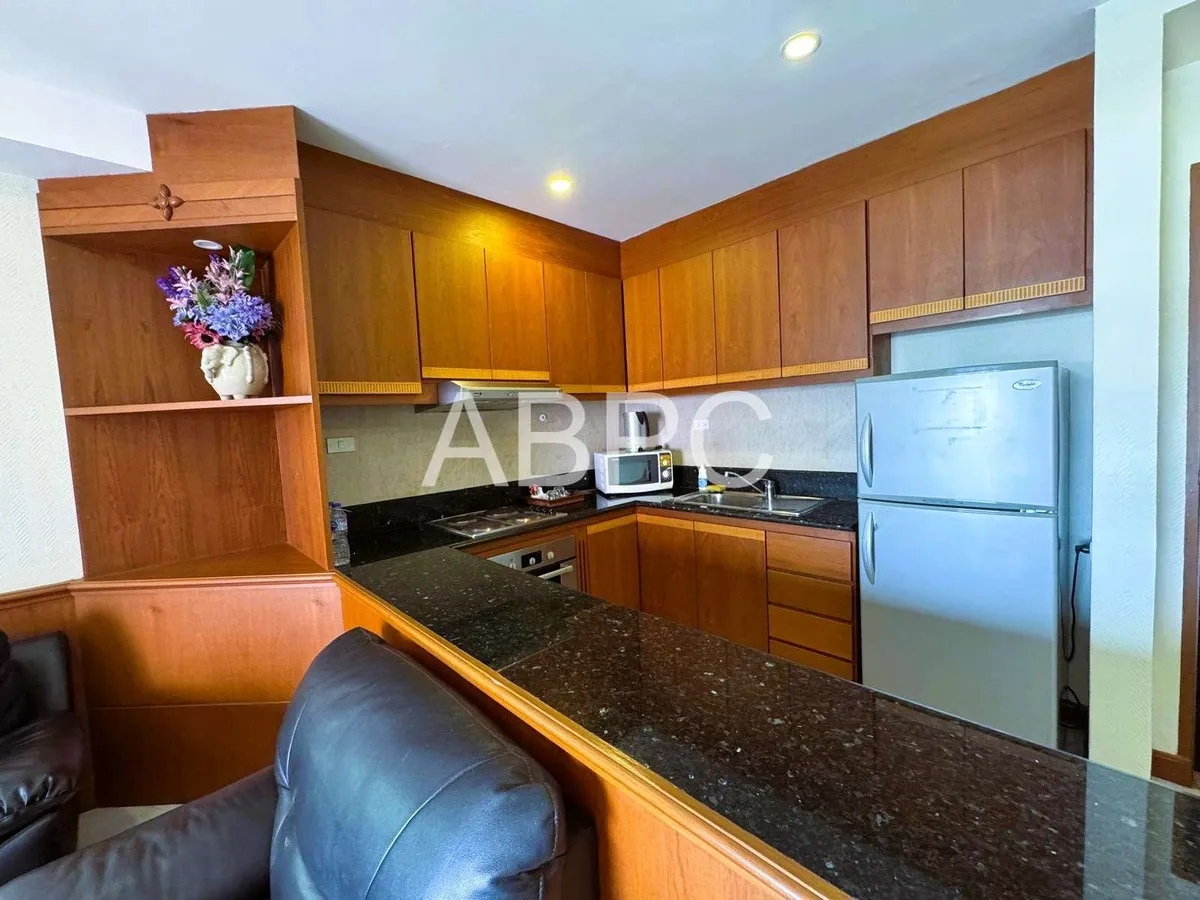 Like New Corner Unit 1 Bed 1 Bath Condo In Central Pattaya photo 18