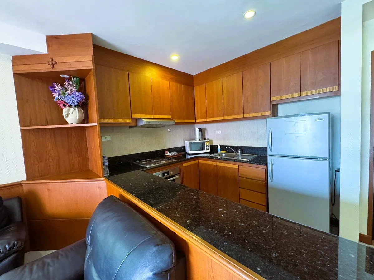 Like New Corner Unit 1 Bed 1 Bath Condo In Central Pattaya photo 23