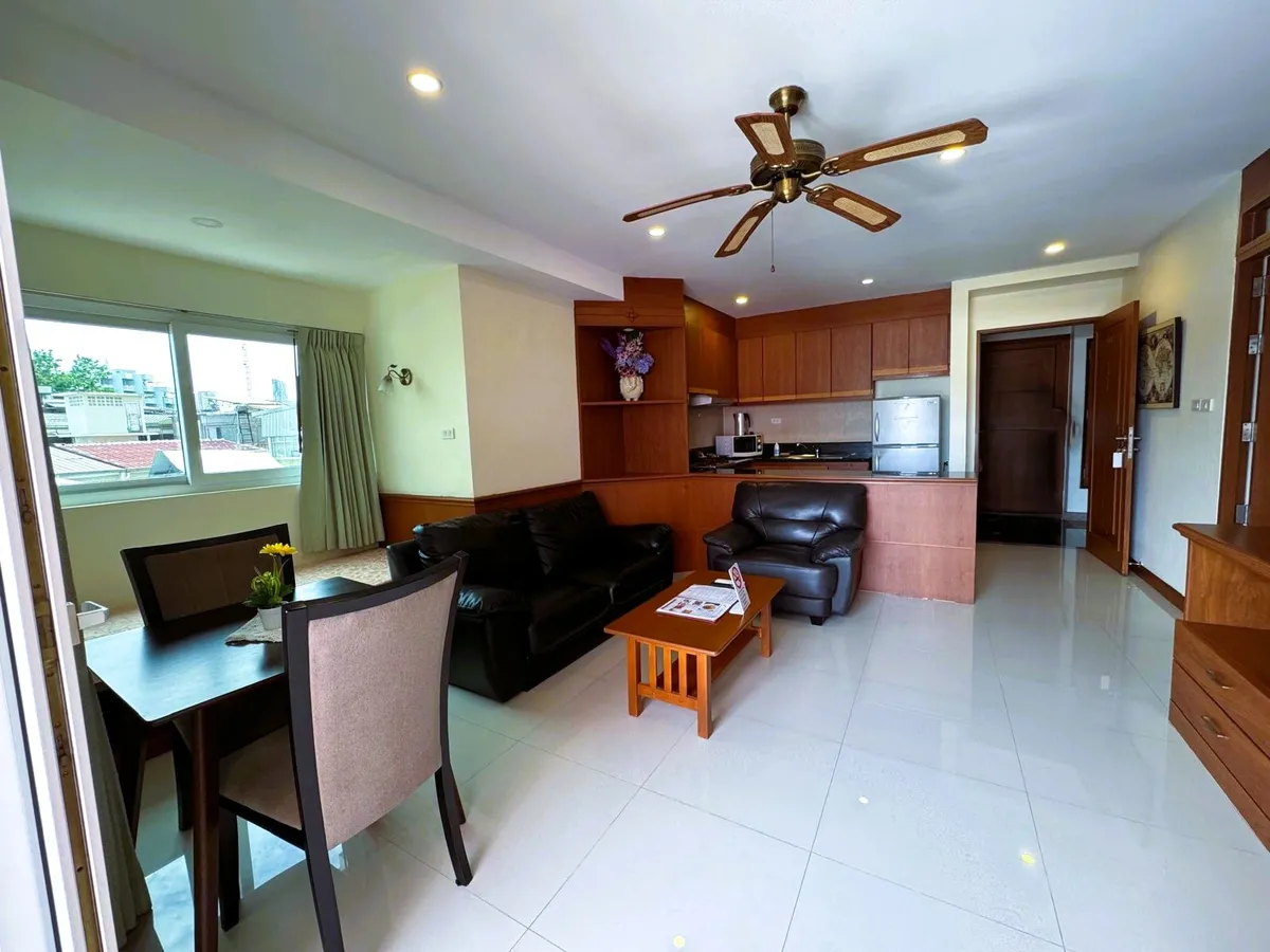 Like New Corner Unit 1 Bed 1 Bath Condo In Central Pattaya photo 27