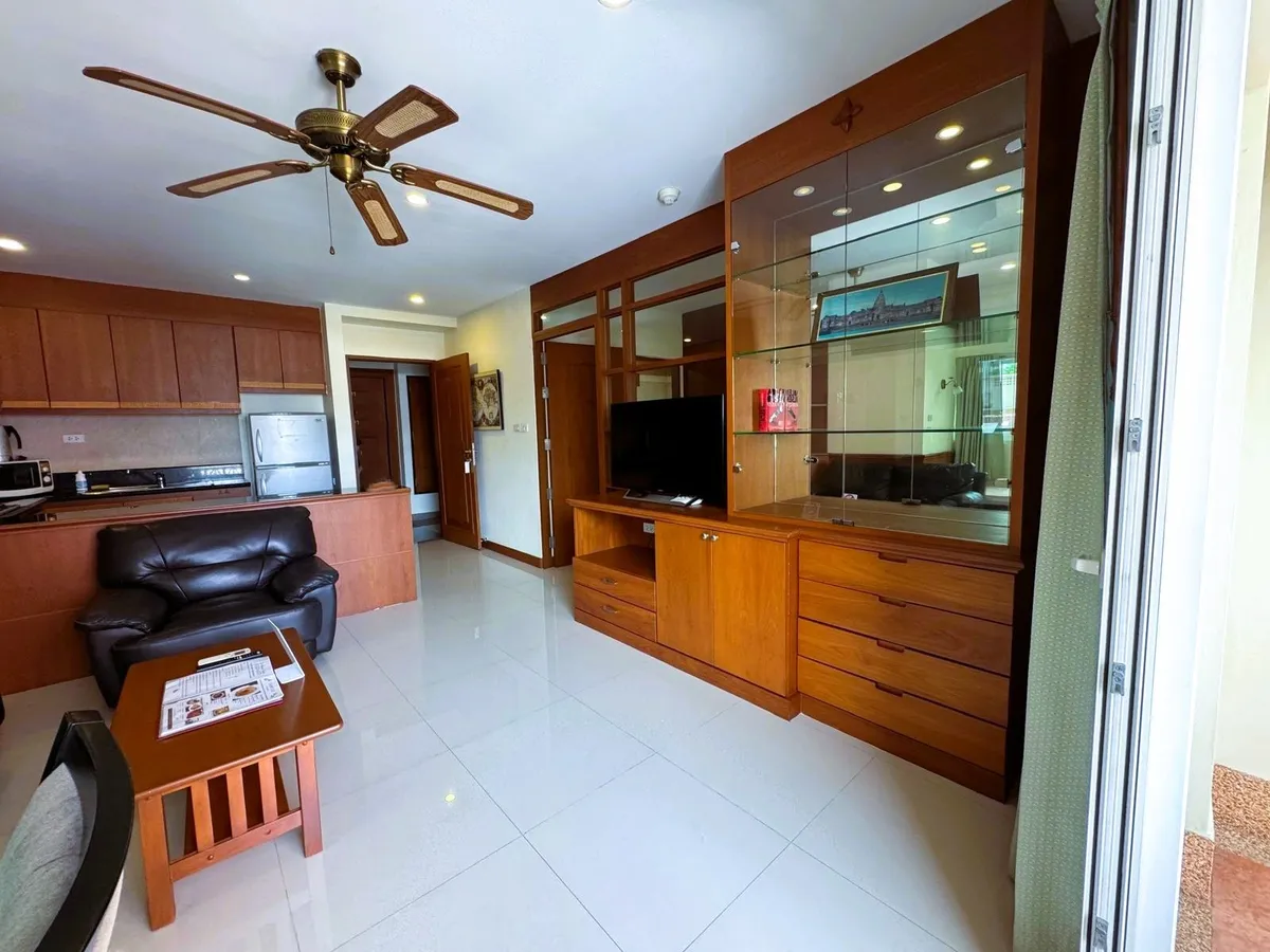 Like New Corner Unit 1 Bed 1 Bath Condo In Central Pattaya photo 31