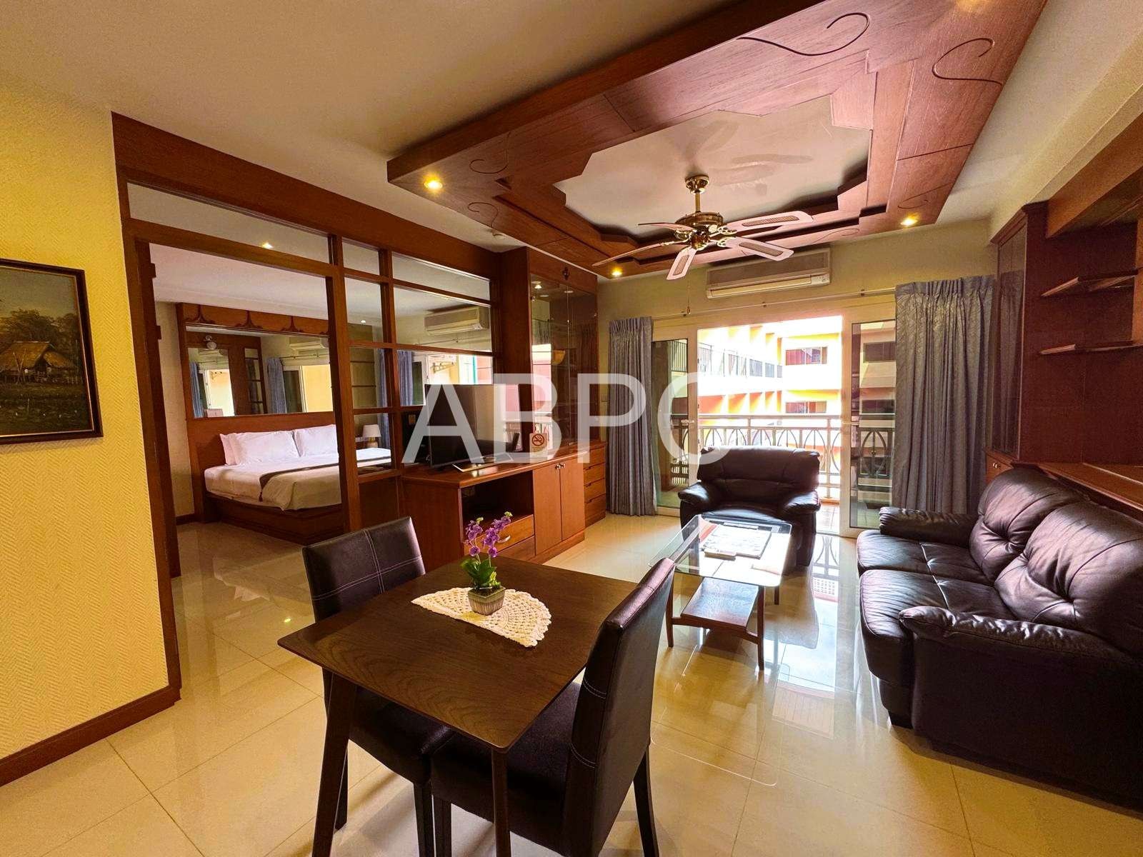 Large Like New 1 Bed 1 Bath Condo In Central Pattaya photo 6