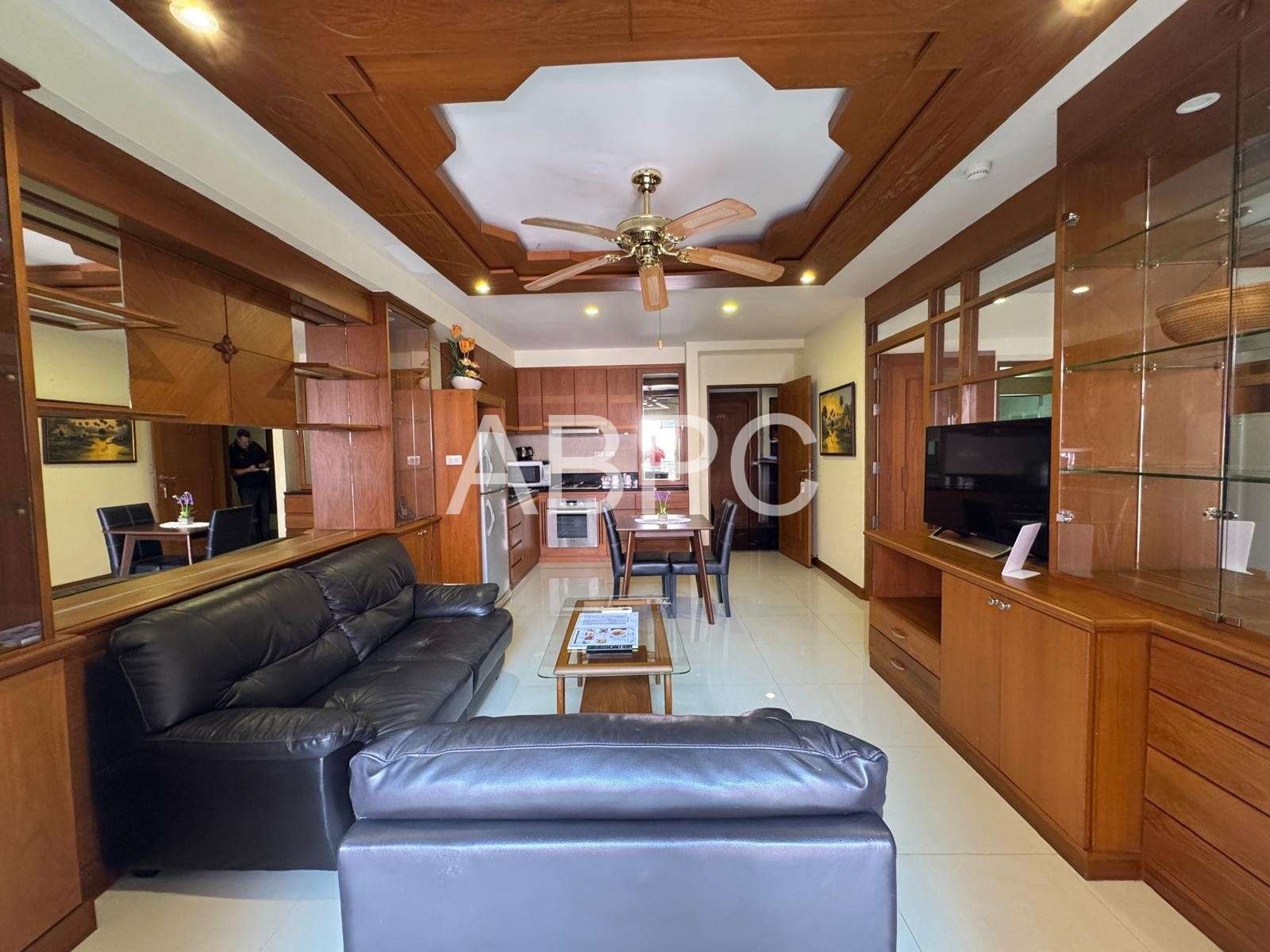Large Like New 1 Bed 1 Bath Condo In Central Pattaya photo 15