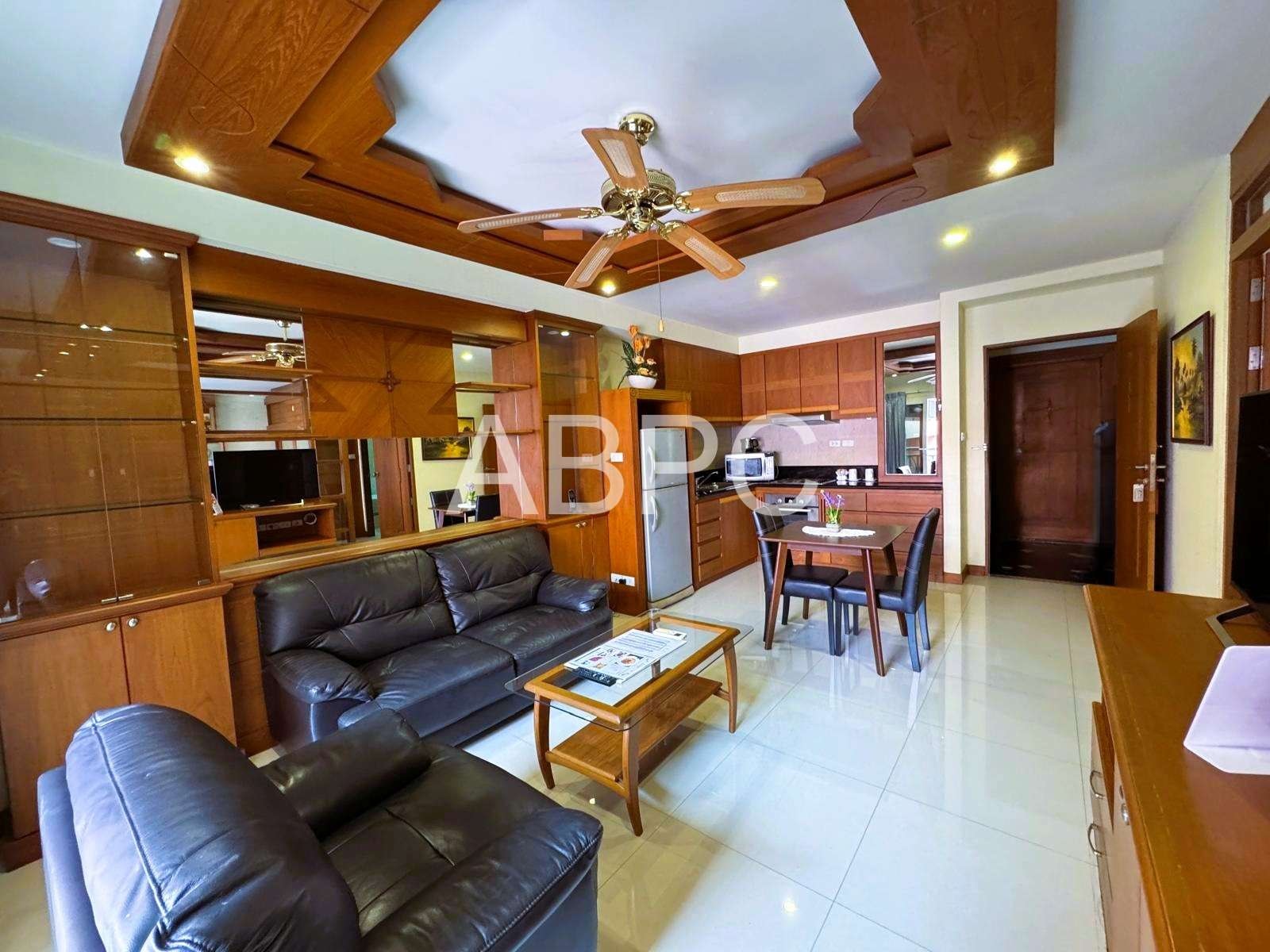 Large Like New 1 Bed 1 Bath Condo In Central Pattaya photo 16