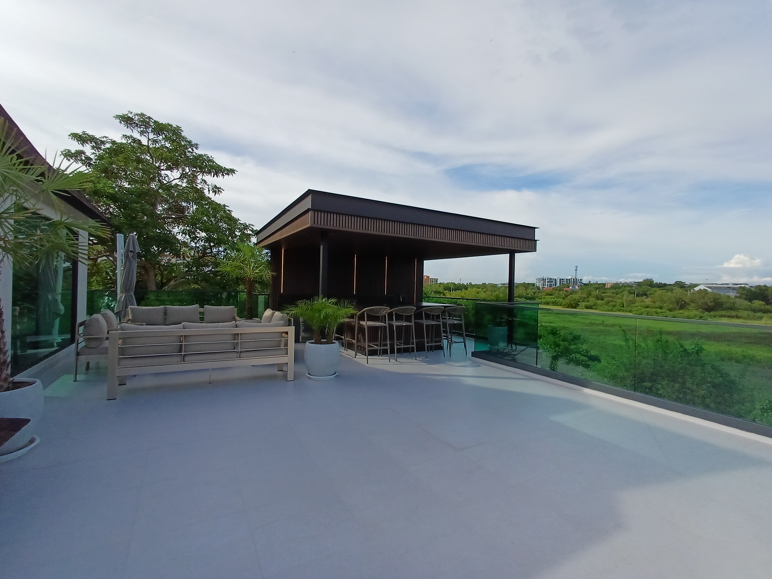 Luxury Pool Villa 3 story with a Private Elevator 6 bedrooms 9 bathrooms in Na Jomtien for Sale photo 23